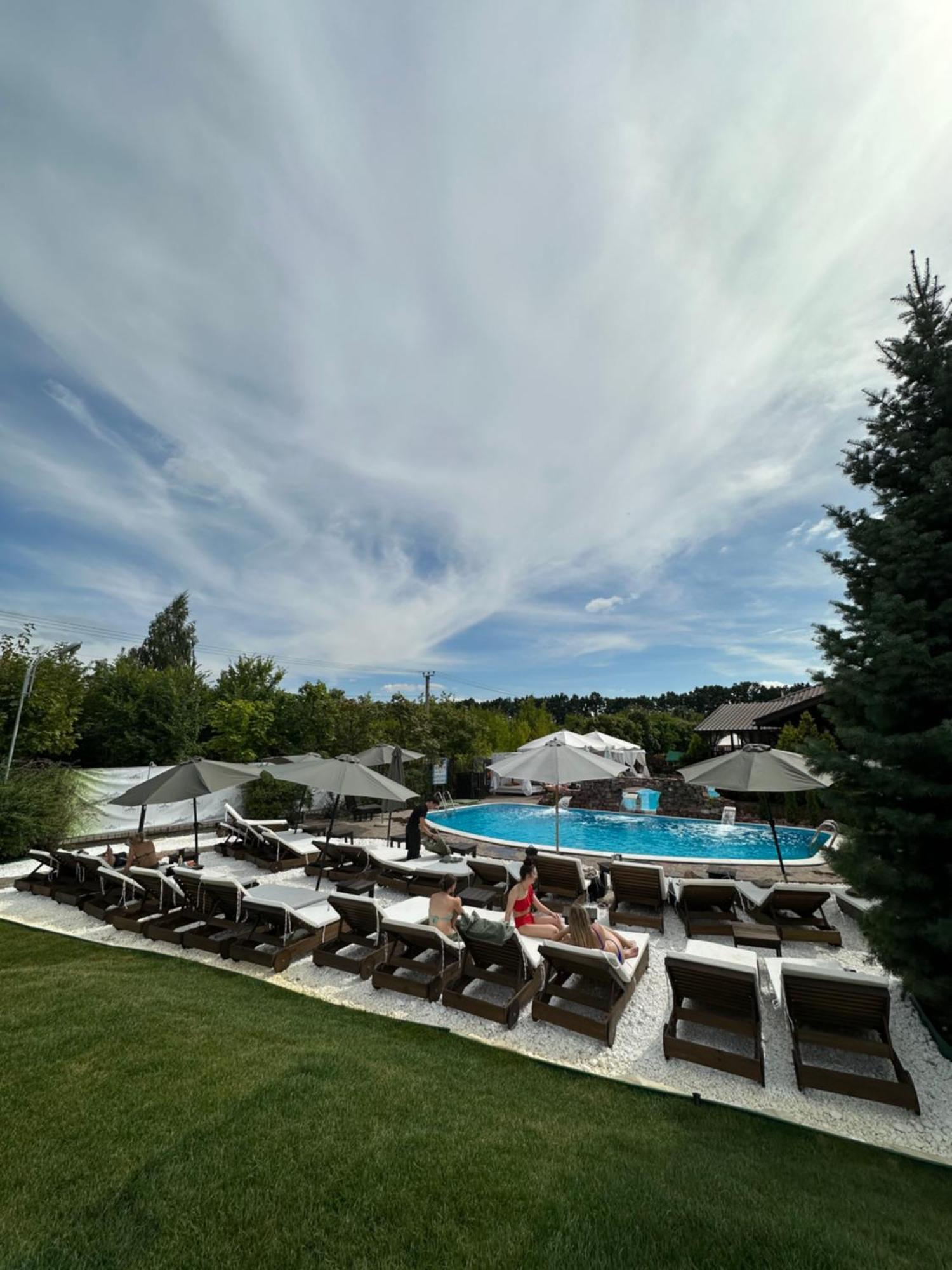 Grigliata Motel And Pool Glevakha Eksteriør billede